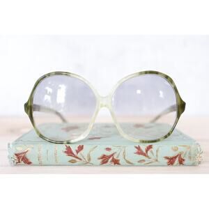 Vintage 1970s Sunglasses USA Oversized Butterfly Grandma Boho Retro Beach NOS
